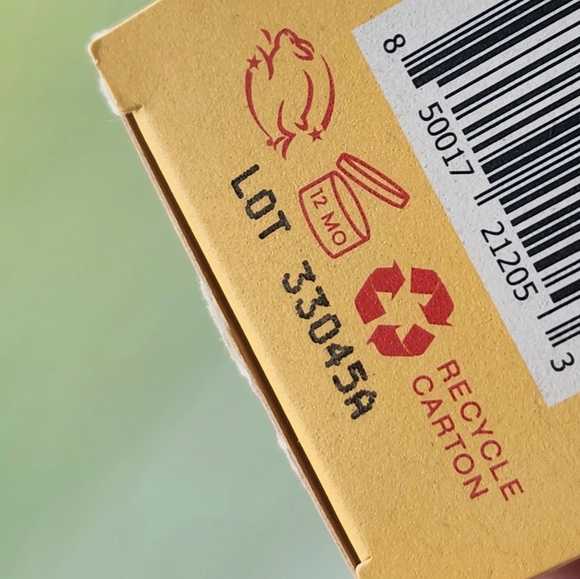 NIB FACILE BRIGHTEN TARGETED PIGMENT SERUM - Picture 14 of 16